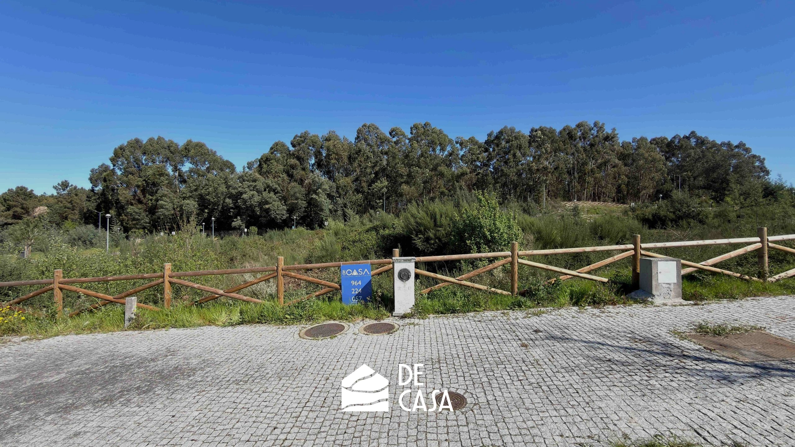 Terreno para Construção de Moradia em Banda