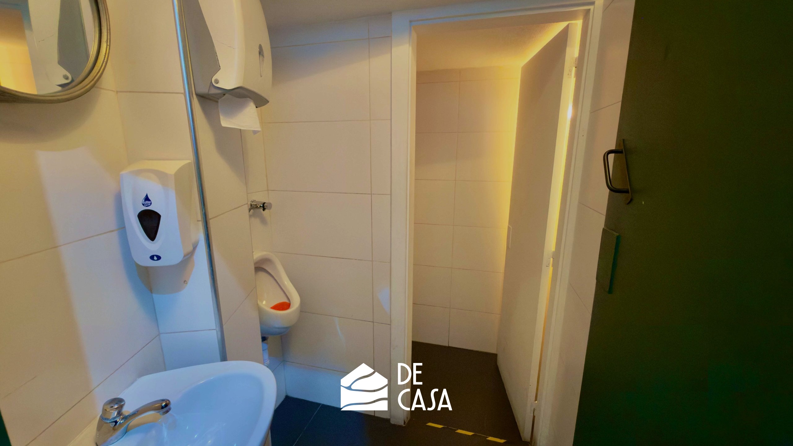 Espaço Comercial para Trespasse: Bar em Pleno Funcionamento!